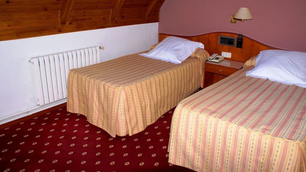 Hotel Edelweiss Артиес Экстерьер фото